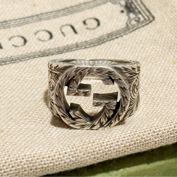 Gucci Interlocking G Paisley Silver Ring (GUC) - Picture 8 of 16